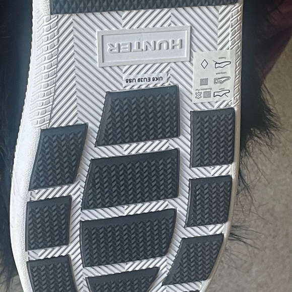 Furry winter snow boots - size 8 run a little sm, brand new never worn, Hunter - Picture 4 of 12